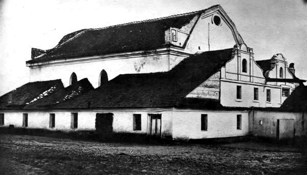 Файл:The Big synagogue in Zaslav.jpg