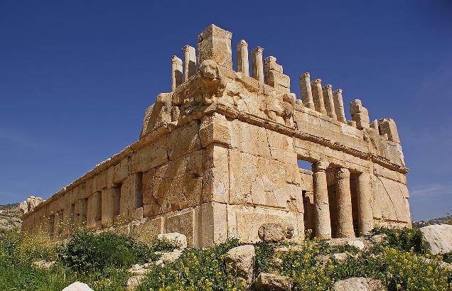 Файл:Qasr Al Abid 1.jpg