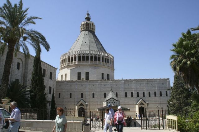 Файл:Nazareth-01-The Basilica of the Annunciation.jpg