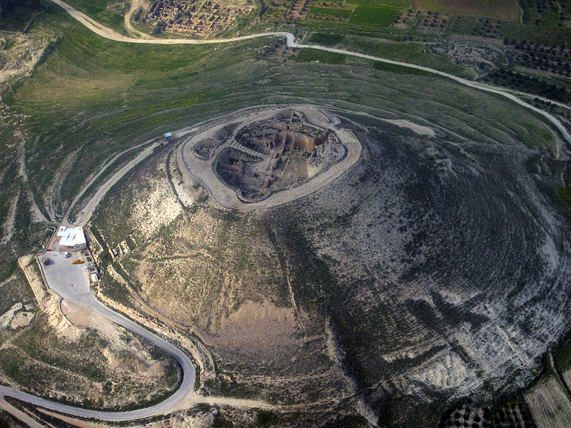 Файл:Herodium from above 2.jpg