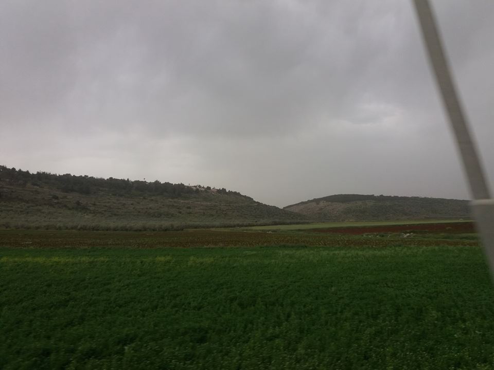 Мево Дотан, перед дождём. Фото Вадима Бугаенко.