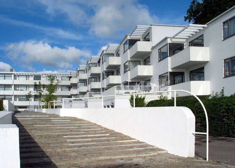 Файл:Якобсен, Арне Ф1.jpg