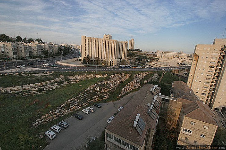 Файл:Кирьят Моше.jpg