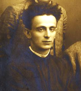в 1928 г.