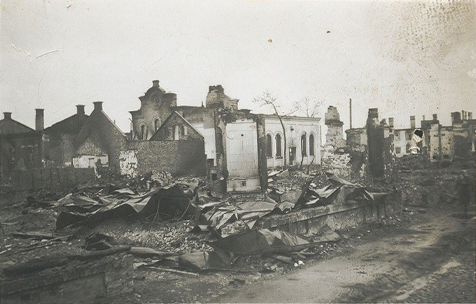 Файл:Połackaja synagoga. Полацкая сынагога (1941).jpg