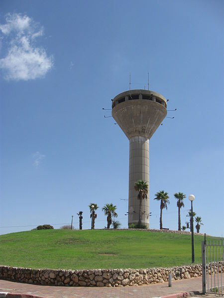 Файл:Migdal yavne.jpg