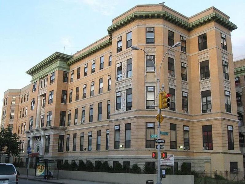 Файл:Jewish Hospital of Brooklyn.JPG