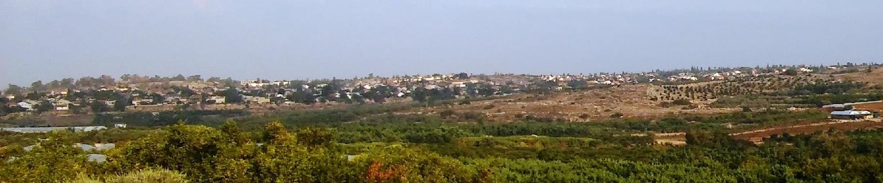 Кохав-Яир, вид из Цофим. 20.10.2017 г.