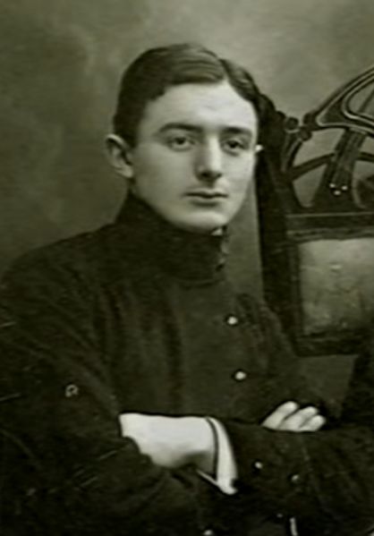 Файл:David Kaufman (Dziga Vertov) 1913.jpg
