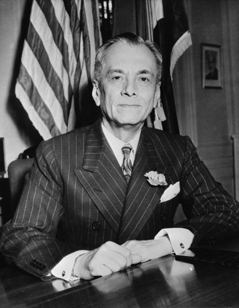 Файл:Manuel L. Quezon (November 1942).jpg