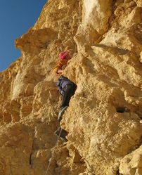 Подъём в Пещеру Посланий. (с) Фото Михаила Туваля