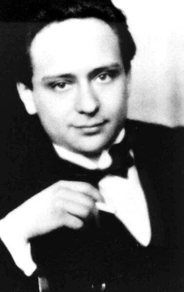Файл:Ullmann 2013.jpg
