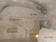 Погребальная камера с мнорой. Фото д-ра Александра Луговского.