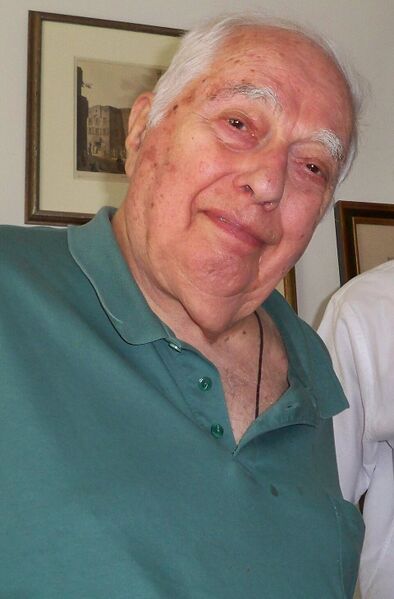 Файл:Bernard Lewis in 2012 (1).JPG