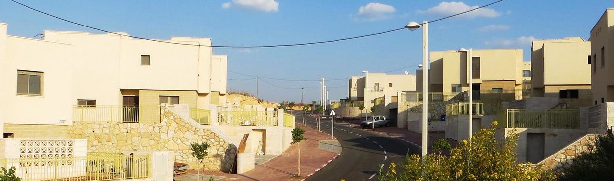 Только что построенный новый квартал в Шаарей-Тиква, 2014 год.