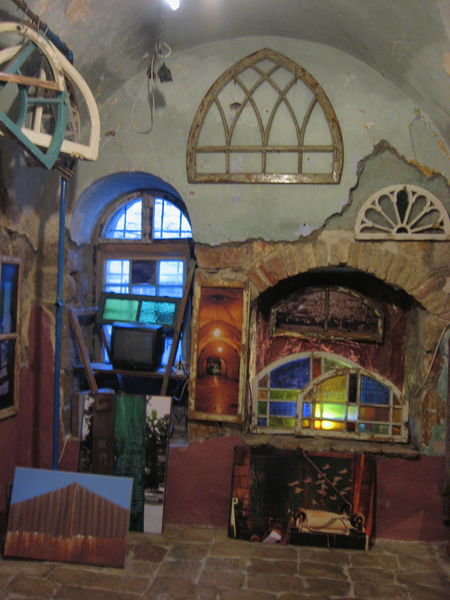 Файл:Музей Кома у-мигдал.JPG