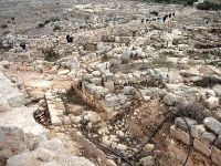 Вид развалин древнего посёлка.