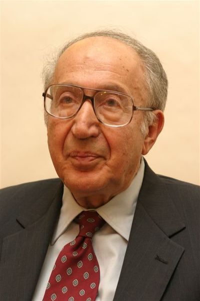 Файл:Richard Pipes 2004.JPG