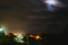 Ночь в Ариэле. Март 2022 г. Фото Алексея Ольховенко.