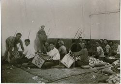 Упаковка апельсинов в Микве Исраэль в 1930 году