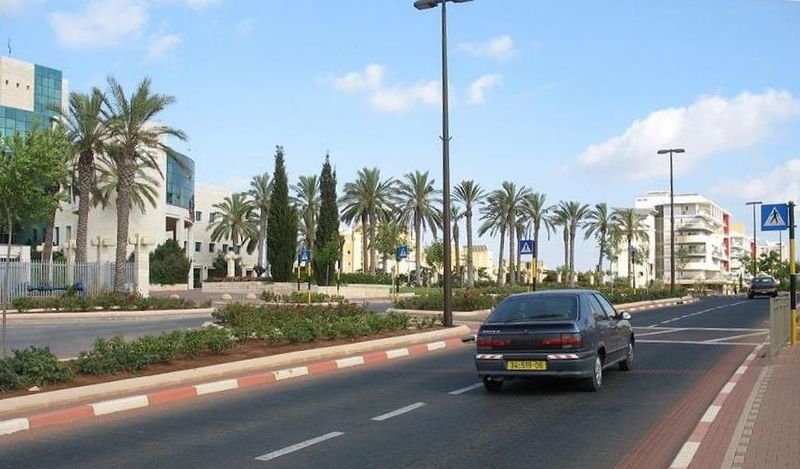 Файл:KKL street-KAR.JPG