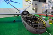 Фото 2 Приборный отсек Hermes 900 (Источник: milavia.net)