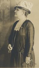 Энни Флоренс Натан Майер в 1920 г.