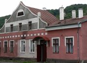 Бывшая миква в Вижнице (теперь - жилой дом). Фото Алекса Журбы.