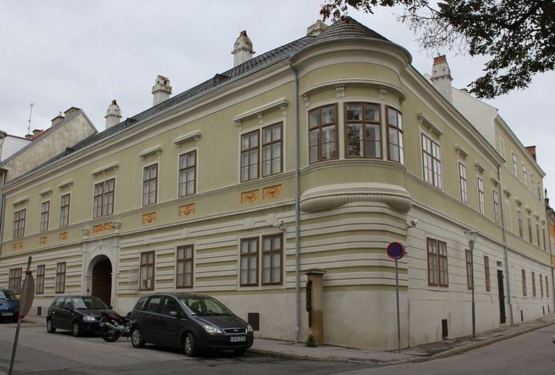 Файл:Synagoge JüdischesMuseumWertheimerhaus.JPG