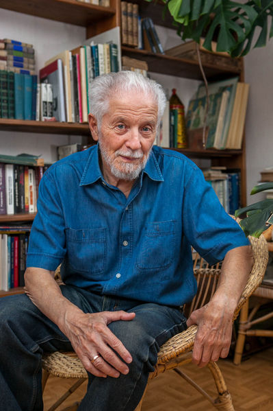 Файл:Kandel-Felix 2015-00078-682x1024.jpg